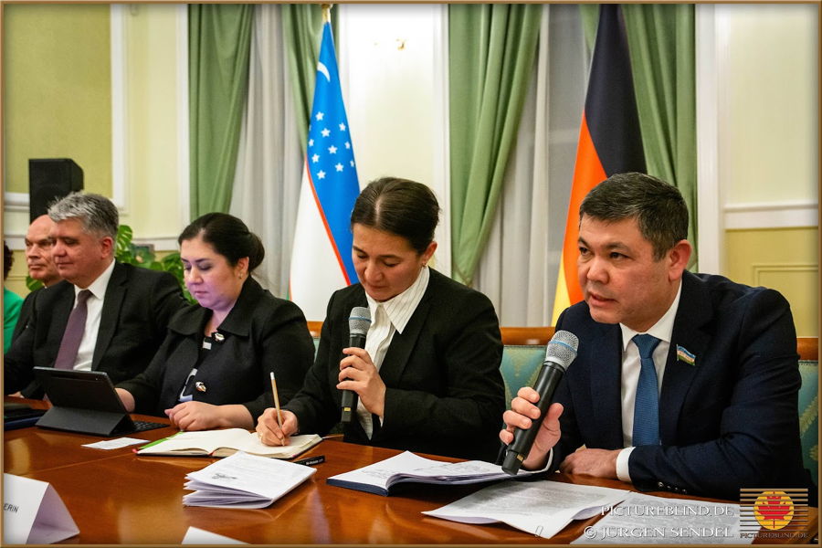 Gemeinsame Vortrags- und Dialogveranstaltung mit der usbekischen Botschaft in Berlin 2024 01 18 192055