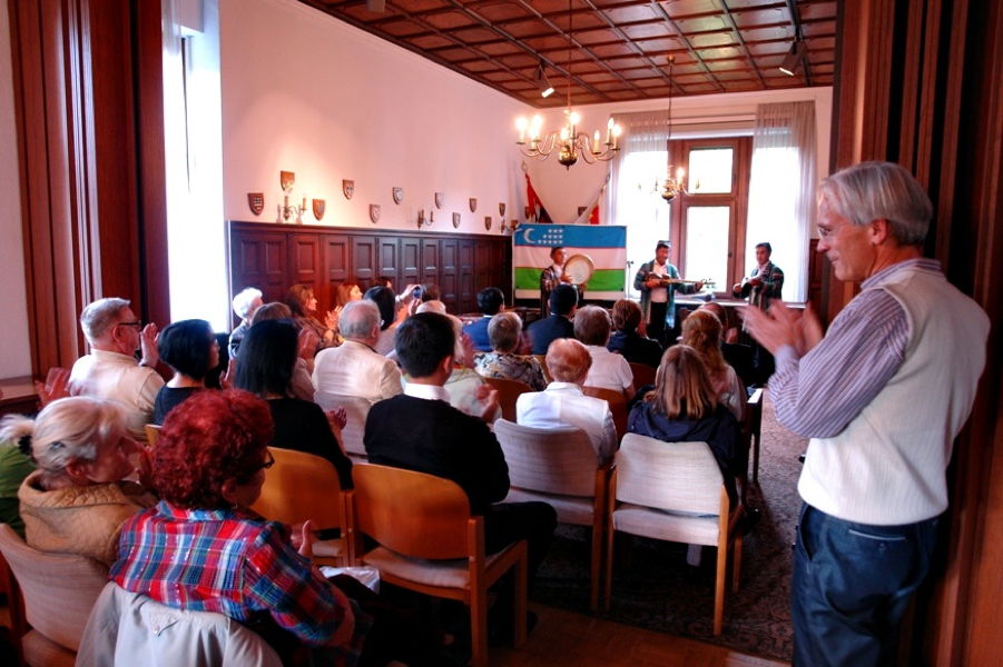 Konzert mit usbekischer Musik und Tanz 2014 dsc07611