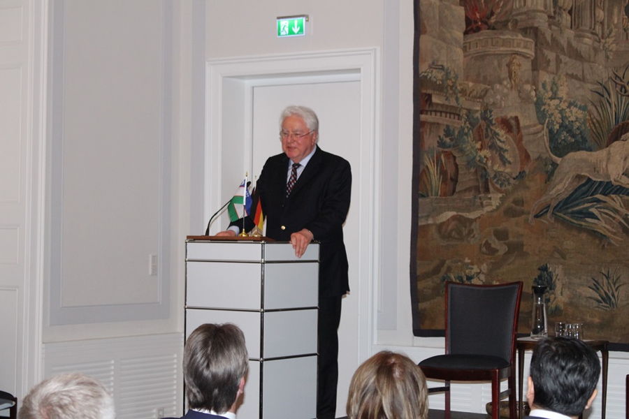 Herzliche Glückwünsche an Dr. Wolf Bauer zum 85. jährigen Jubiläum! img 00641