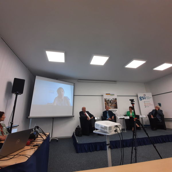GEMEINSAME HYBRID-VERANSTALTUNG MIT DEM GUSTAV-STRESEMANN-INSTITUT ZUM 30-JÄHRIGEN JUBILÄUM DER DEUTSCH-USBEKISCHEN-GESELLSCHAFT e.V. whatsapp bild 2024 05 15 um 19.52.38 01f8c579