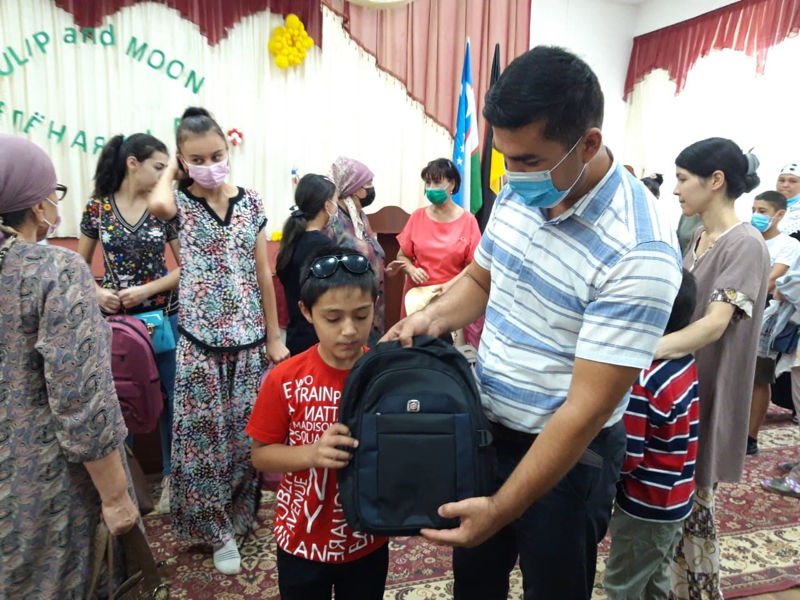 Spendenaktion in Buchara: Schulartikel für die Kinder aus den bedürftigen Familien photo 2021 08 06 14 55 52